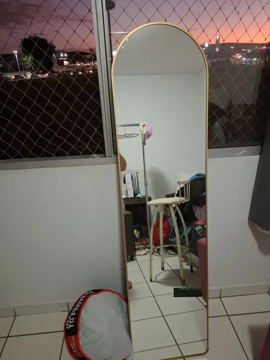Espelho comprado por Camila Souza